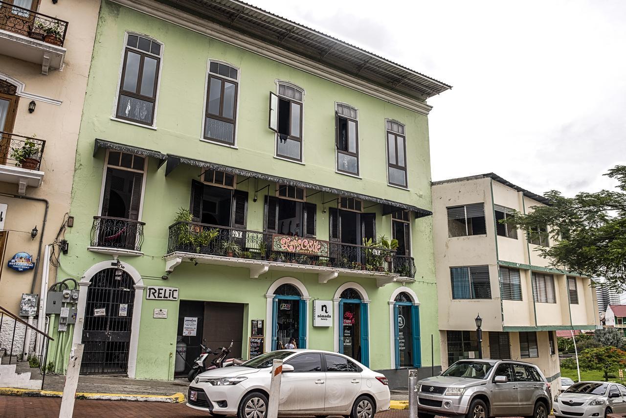 Luna'S Castle Hostel Panama City Exteriör bild